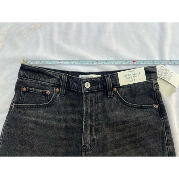 NWT Abercrombie & Fitch '90s Relaxed Cutoff Shorts High Rise Black 27(ACT 28) 4 - Picture 6 of 7